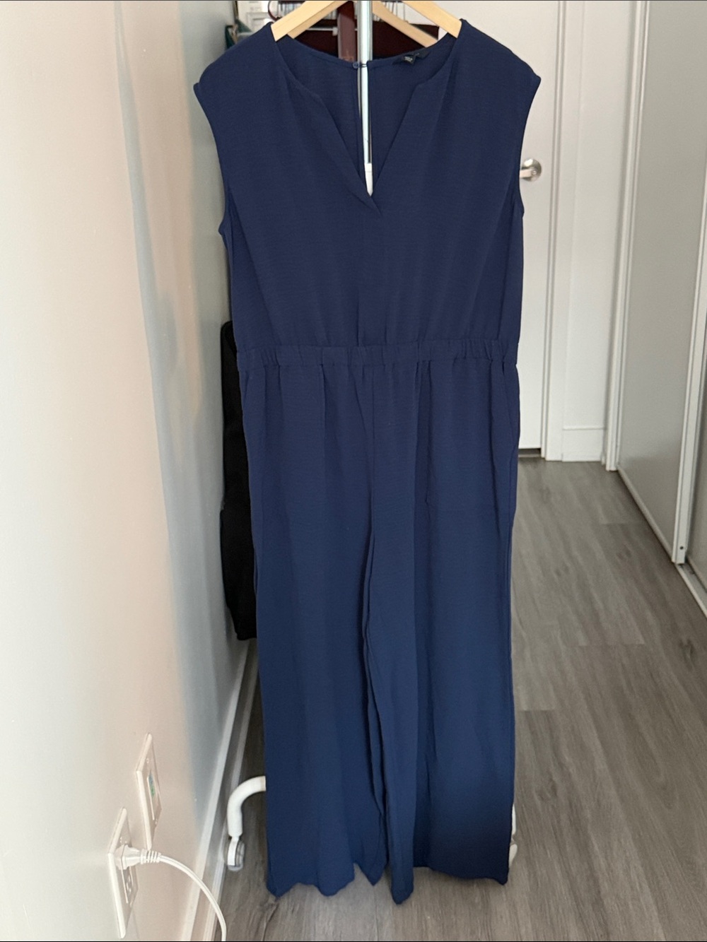 RW&CO. Sleeveless Navy Wide-Leg Jumpsuit
